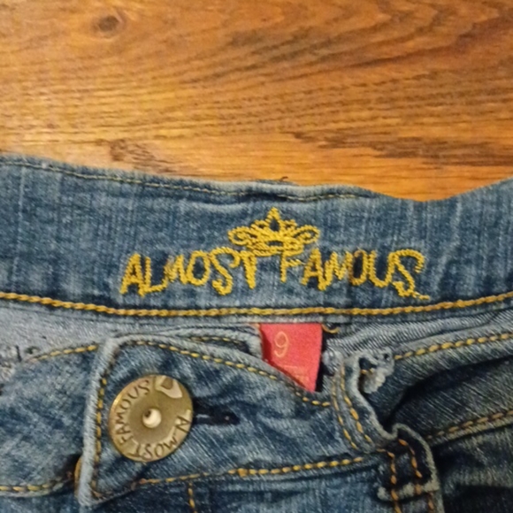 Almost Famous short shorts - Picture 2 of 3